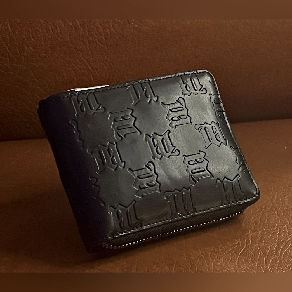 MISBHV unisex black leather wallet w. embossed monogram pattern